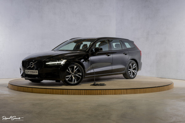Volvo V60 2.0 T6 Recharge AWD R-Design | Apple carplay | Cruise control | Zwenkbare trekhaak | Memory |