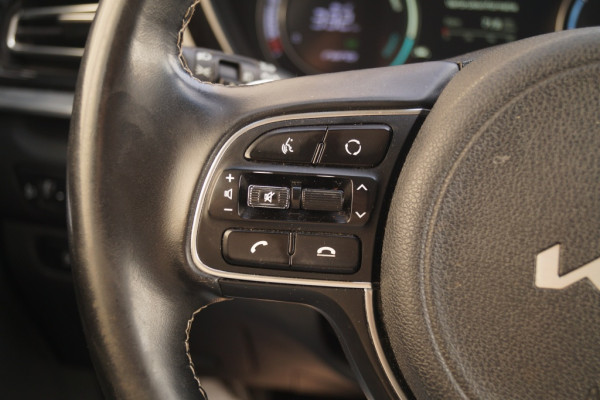 Kia e-Niro DynamicLine 64kWh -NAVI-ECC-CAM-