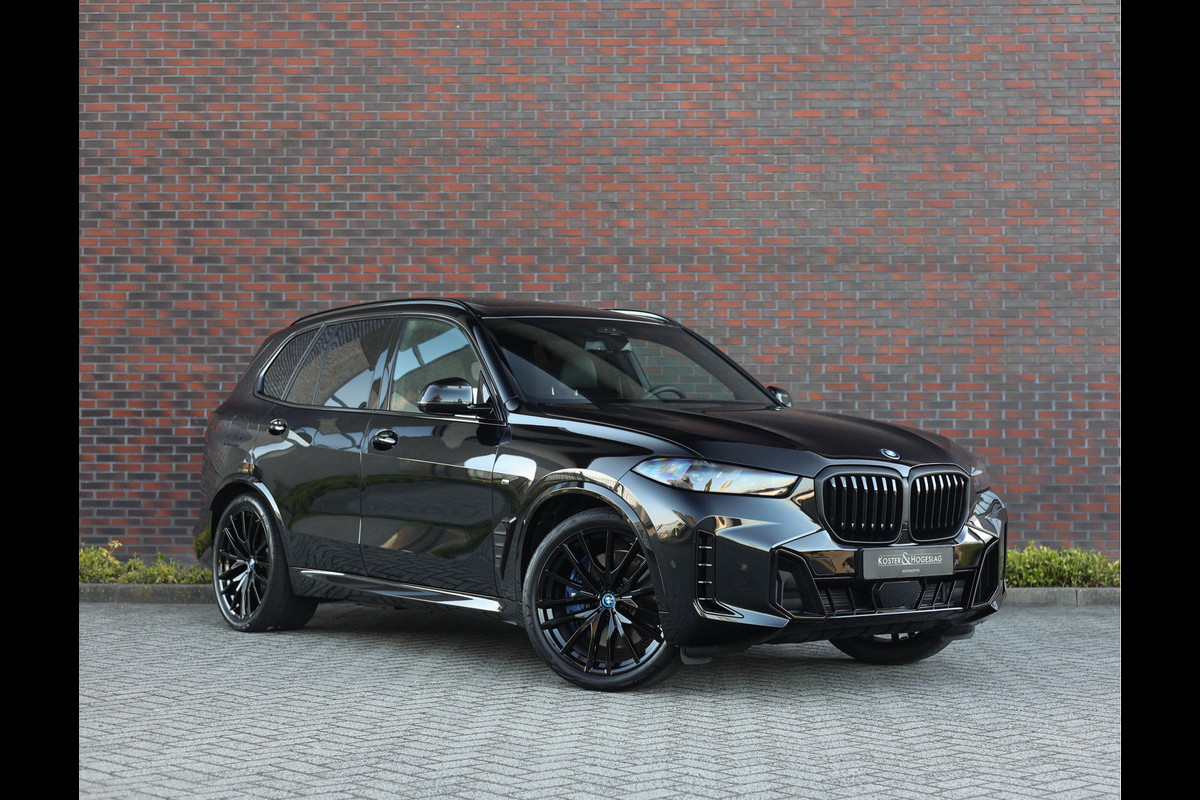 BMW X5 50e xDrive | SkyLounge - M Sport Pro - HUD - Massage BMW X5 50e xDrive | SkyLounge - M Sport Pro - HUD - Massage