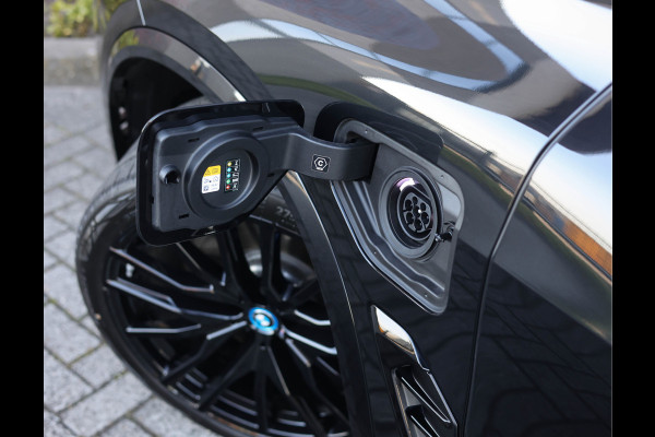BMW X5 50e xDrive | SkyLounge - M Sport Pro - HUD - Massage
