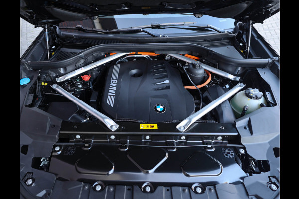 BMW X5 50e xDrive | SkyLounge - M Sport Pro - HUD - Massage