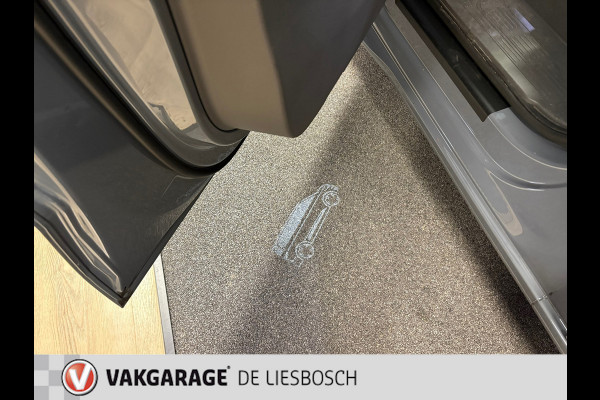 Volkswagen Multivan 1.4 eHybrid L1H1 Style,pano,leer,trekhaak,7 persoons,