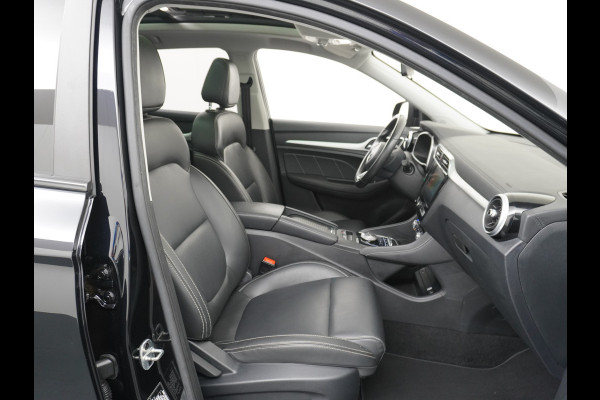 MG Mg Zs EV Luxury 45kWh Leder Panodak Camera Cruise Adaptief Apple Carplay Android Auto Stoelverwarming Airco Navi DAB Pdc Keyless Led Regensensor Lmv Bluetooth Connected services LaneAssist Verkeersbord detectie 1e Eigenaar Dealeronderhouden