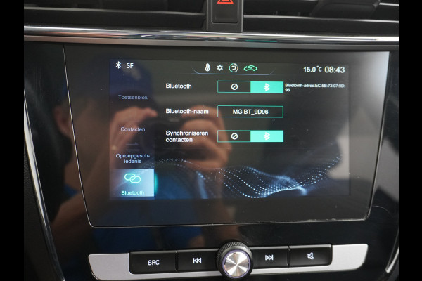 MG Mg Zs EV Luxury 45kWh Leder Panodak Camera Cruise Adaptief Apple Carplay Android Auto Stoelverwarming Airco Navi DAB Pdc Keyless Led Regensensor Lmv Bluetooth Connected services LaneAssist Verkeersbord detectie 1e Eigenaar Dealeronderhouden