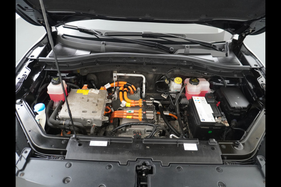 MG Mg Zs EV Luxury 45kWh Leder Panodak Camera Cruise Adaptief Apple Carplay Android Auto Stoelverwarming Airco Navi DAB Pdc Keyless Led Regensensor Lmv Bluetooth Connected services LaneAssist Verkeersbord detectie 1e Eigenaar Dealeronderhouden