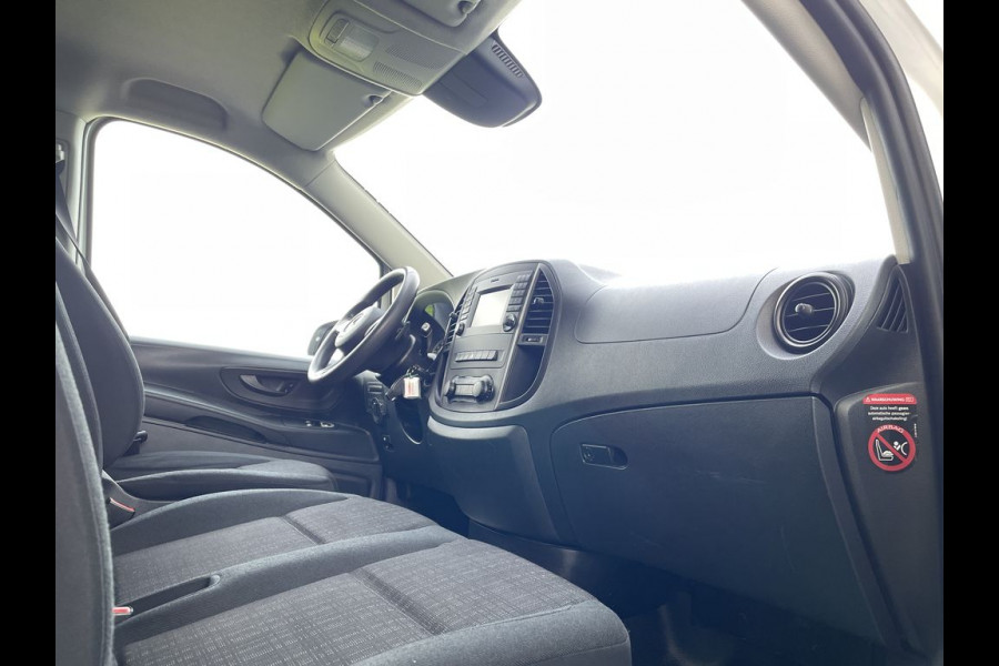 Mercedes-Benz Vito 114 CDI E6 Automaat Lang 3 zits BPM Vrij! Lease €352 p/m, Airco, Navi+Camera, Trekhaak, PDC, Imperiaal, Bedrijfsinrichting, Onderhoudshistorie aanwezig
