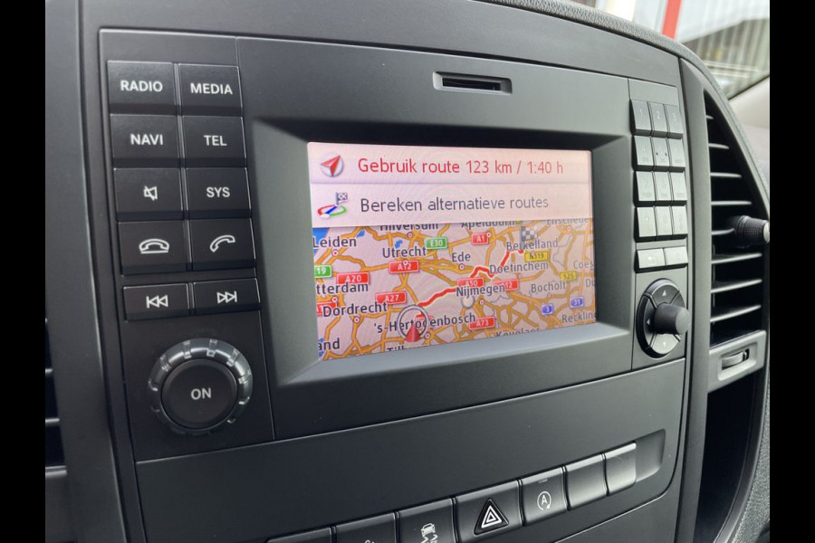 Mercedes-Benz Vito 114 CDI E6 Automaat Lang 3 zits BPM Vrij! Lease €352 p/m, Airco, Navi+Camera, Trekhaak, PDC, Imperiaal, Bedrijfsinrichting, Onderhoudshistorie aanwezig