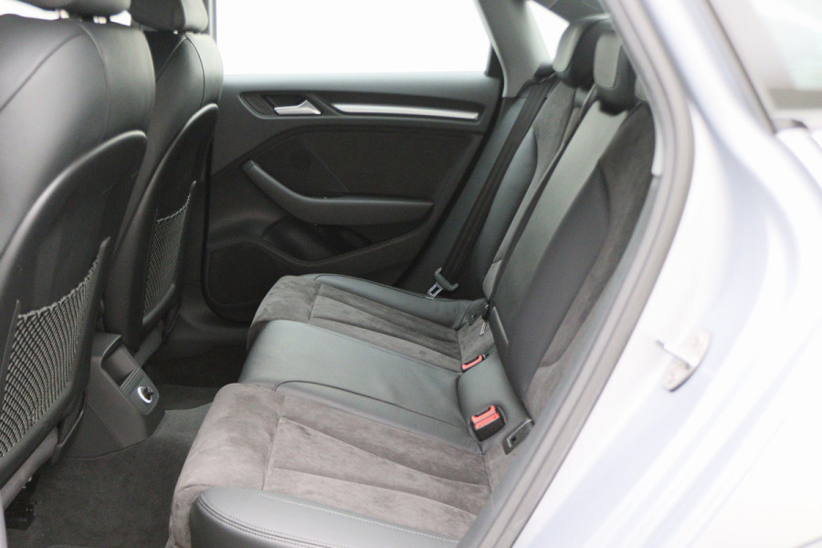 Audi A3 Limousine 35 TFSI CoD Pro Line Automaat Xenon, Navigatie, DAB, Sportstoelen, PDC