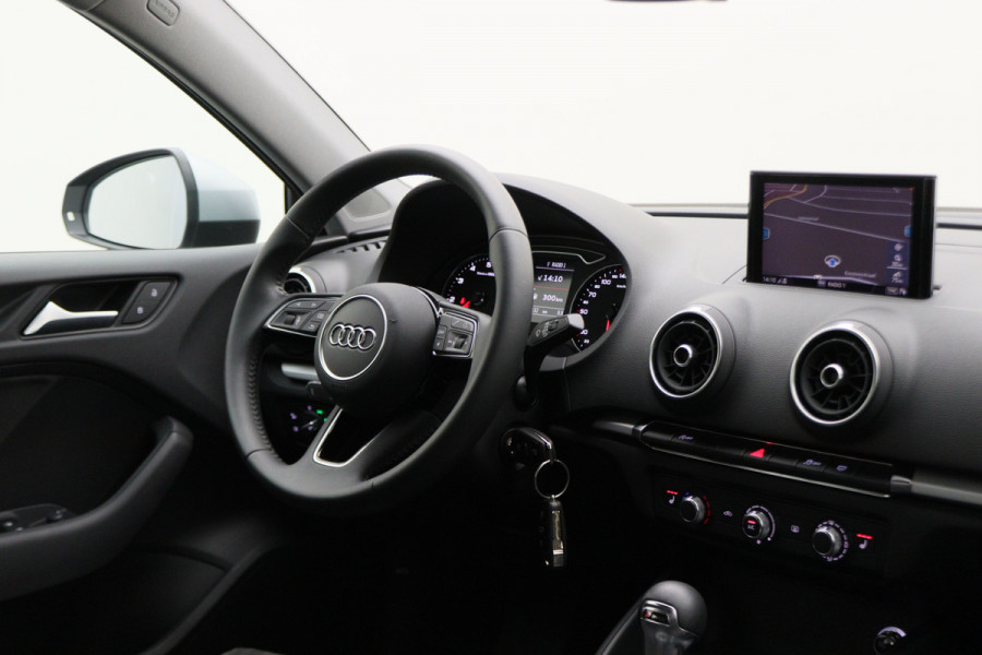 Audi A3 Limousine 35 TFSI CoD Pro Line Automaat Xenon, Navigatie, DAB, Sportstoelen, PDC