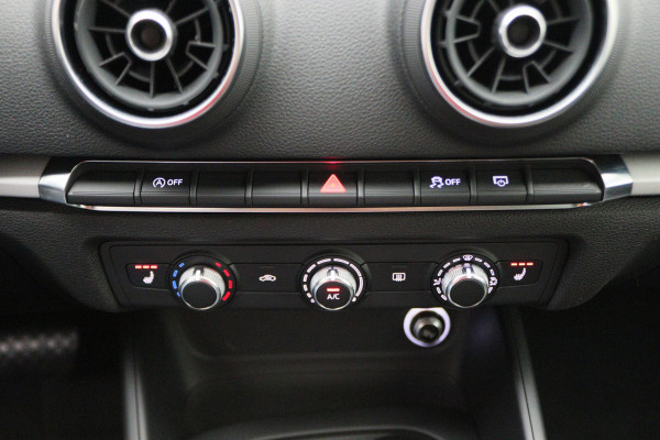 Audi A3 Limousine 35 TFSI CoD Pro Line Automaat Xenon, Navigatie, DAB, Sportstoelen, PDC