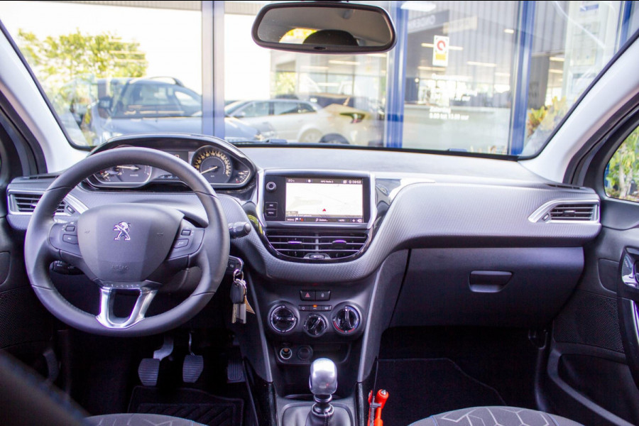 Peugeot 2008 1.2 PureTech Signature|Prijs rijklaar incl. 12 mnd garantie| Bluetooth, Airco, NAV,DAB, Carplay Cruise