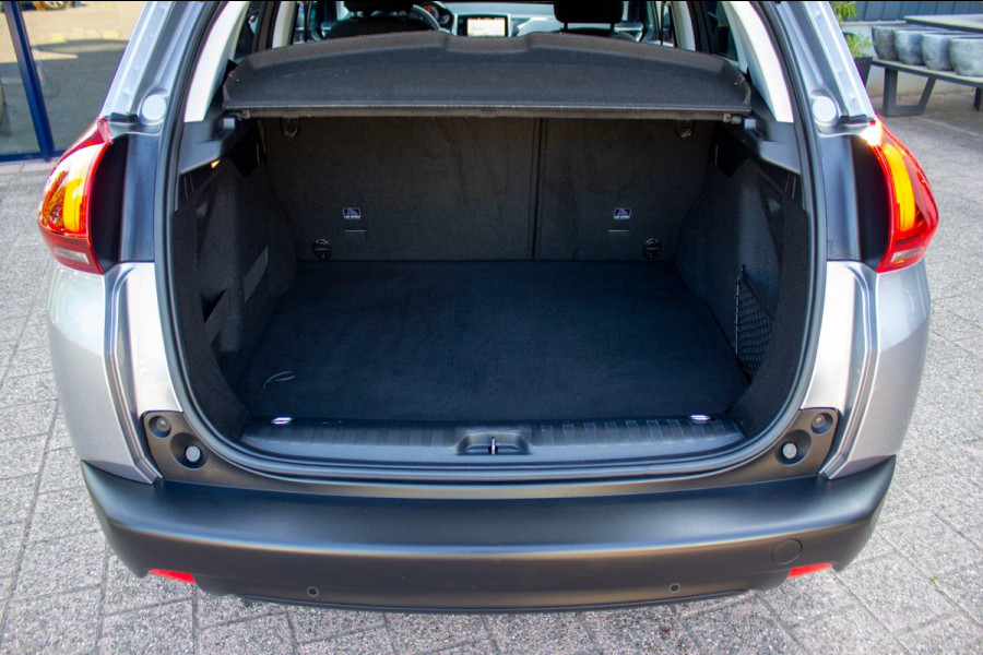 Peugeot 2008 1.2 PureTech Signature|Prijs rijklaar incl. 12 mnd garantie| Bluetooth, Airco, NAV,DAB, Carplay Cruise