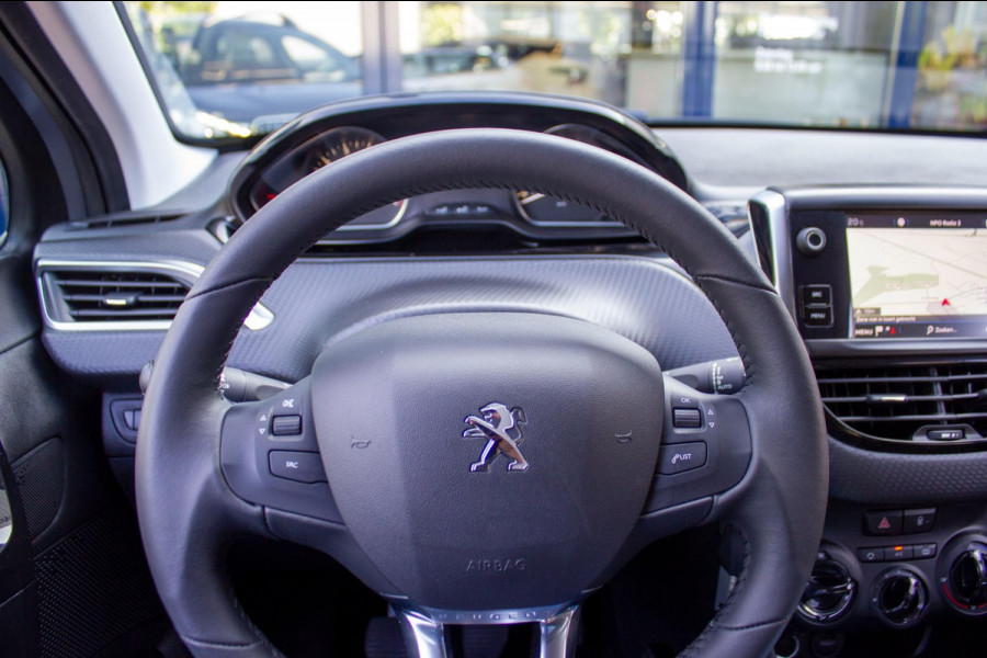 Peugeot 2008 1.2 PureTech Signature|Prijs rijklaar incl. 12 mnd garantie| Bluetooth, Airco, NAV,DAB, Carplay Cruise