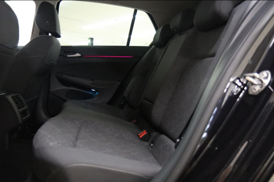 Volkswagen Golf 1.0 eTSI Life SFEERVERLICHTING/360SENSOREN/LMVELGEN
