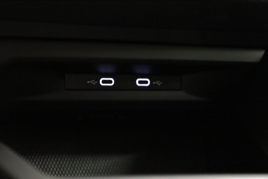 Volkswagen Golf 1.0 eTSI Life SFEERVERLICHTING/360SENSOREN/LMVELGEN