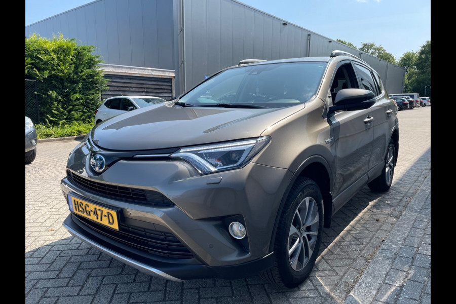 Toyota RAV4 2.5 Hybrid Dynamic / Navigatie / stoelverwarming