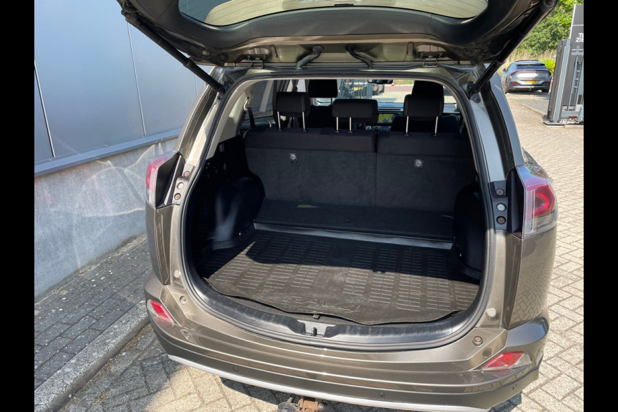 Toyota RAV4 2.5 Hybrid Dynamic / Navigatie / stoelverwarming
