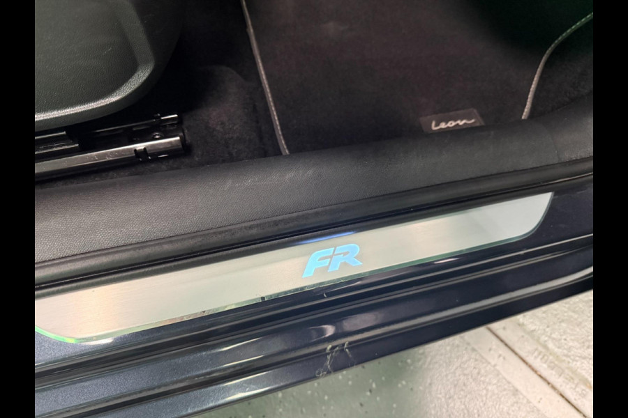 Seat Leon Sportstourer 1.5 TSI FR Launch Edition V-COCKIT/NAVI/LED/CARPLAY/ECC/PDC/CRUISE///