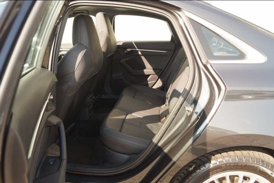 Audi A3 Limousine 35 TFSI 150pk Automaat Edition -PANO-LEER-