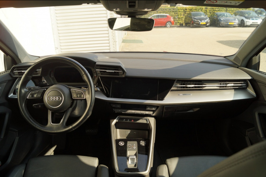 Audi A3 Limousine 35 TFSI 150pk Automaat Edition -PANO-LEER-