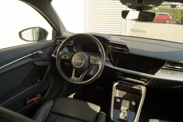 Audi A3 Limousine 35 TFSI 150pk Automaat Edition -PANO-LEER-