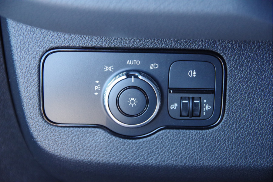 Mercedes-Benz Sprinter 211 2.2 CDI L1H1 AUT. MBUX, CAMERA, STANDKACHEL, CLIMA, CRUISE, APPLE CARPLAY