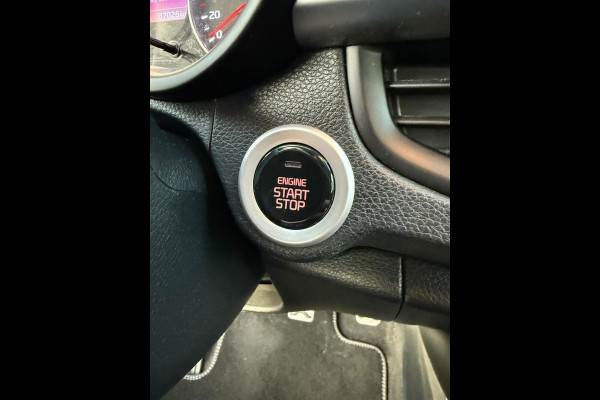 Kia Picanto 1.2 CVVT GT-Line - Leer - Camera - Navigatie