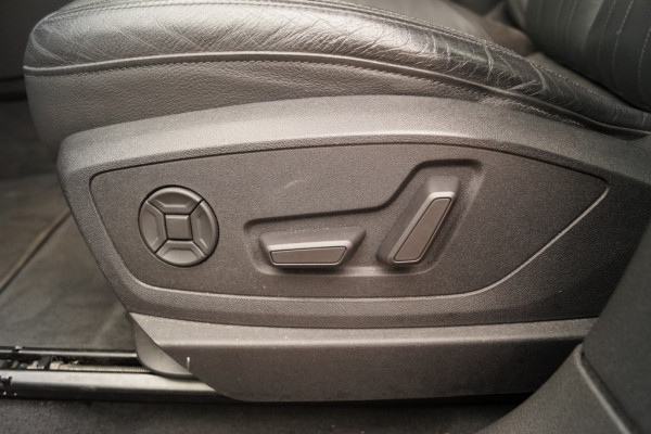 Audi e-tron 50 71kWh Quattro Business Edition -PANO-LEER-ECC-CAM-