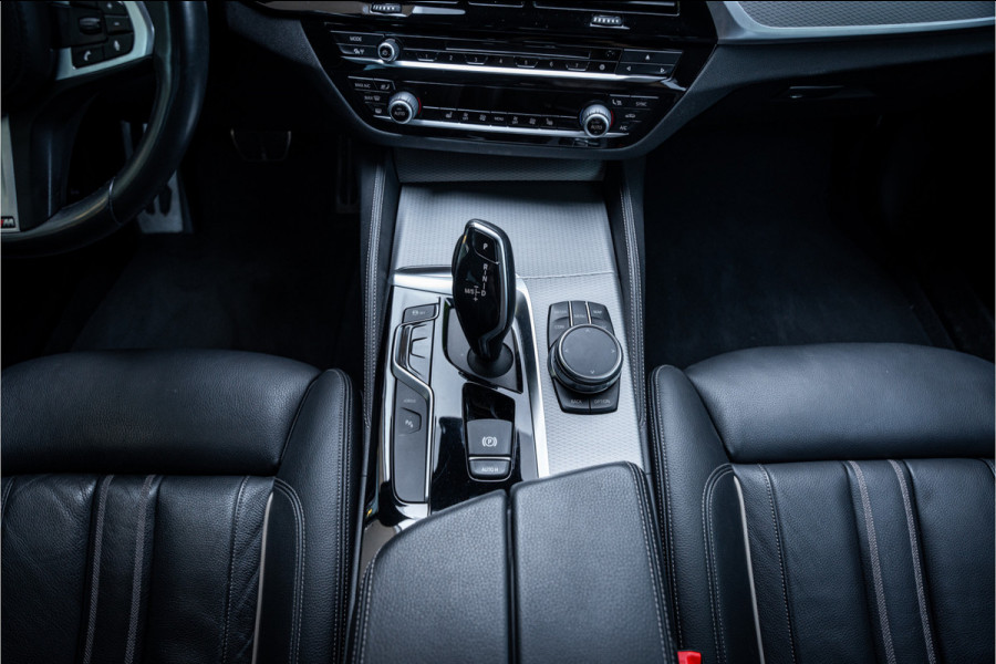 BMW 5 Serie 530e iPerformance High Executive ** M Sport ** Dealer onderhouden!!