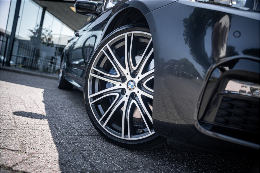 BMW 5 Serie 530e iPerformance High Executive ** M Sport ** Dealer onderhouden!!