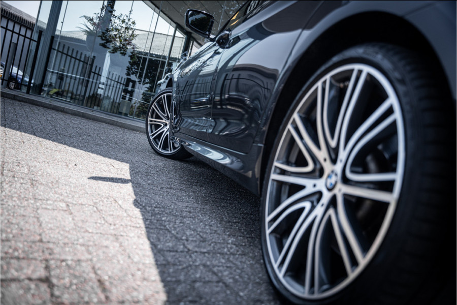 BMW 5 Serie 530e iPerformance High Executive ** M Sport ** Dealer onderhouden!!