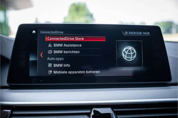 BMW 5 Serie 530e iPerformance High Executive ** M Sport ** Dealer onderhouden!!