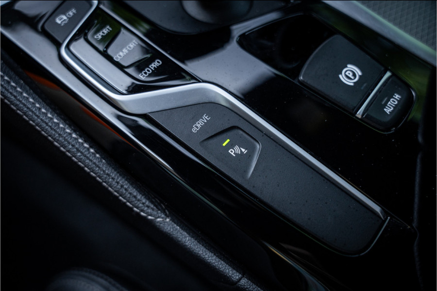 BMW 5 Serie 530e iPerformance High Executive ** M Sport ** Dealer onderhouden!!