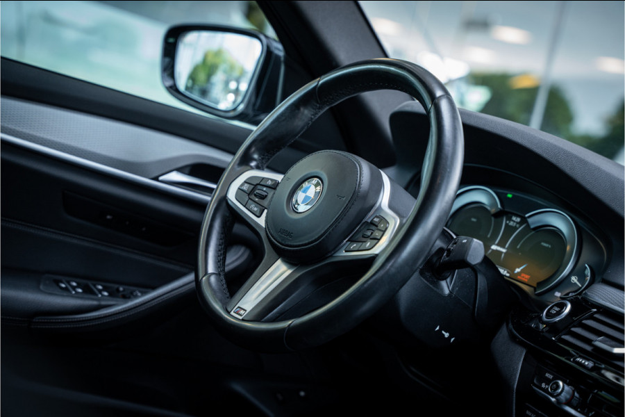 BMW 5 Serie 530e iPerformance High Executive ** M Sport ** Dealer onderhouden!!