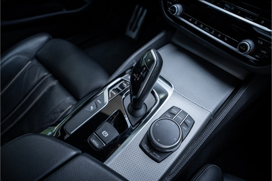 BMW 5 Serie 530e iPerformance High Executive ** M Sport ** Dealer onderhouden!!