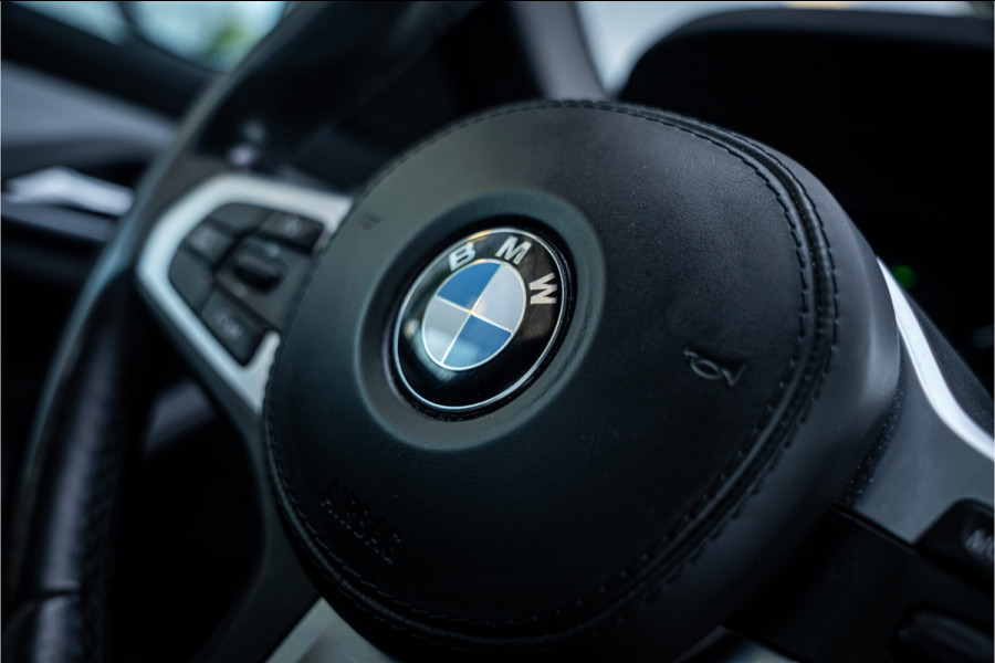 BMW 5 Serie 530e iPerformance High Executive ** M Sport ** Dealer onderhouden!!