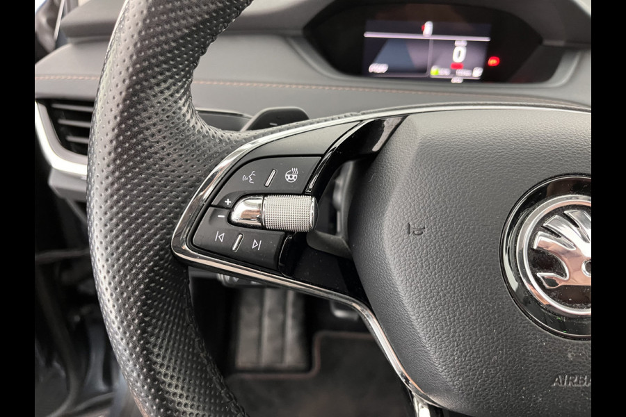 Škoda ENYAQ iV 80 Luxus [ 3-Fase ] (INCL-BTW) *PANO | LUXURY-LEATHER | HEAD-UP | ADAPTIVE-CRUISE | MEMORY-PACK | FULL-LED | DIGI-COCKPIT | BLIND-SPOT | NAVI-FULLMAP | KEYLESS | CAMERA | HEATED-SPORTSEATS | KEYLESS | 19"ALU*