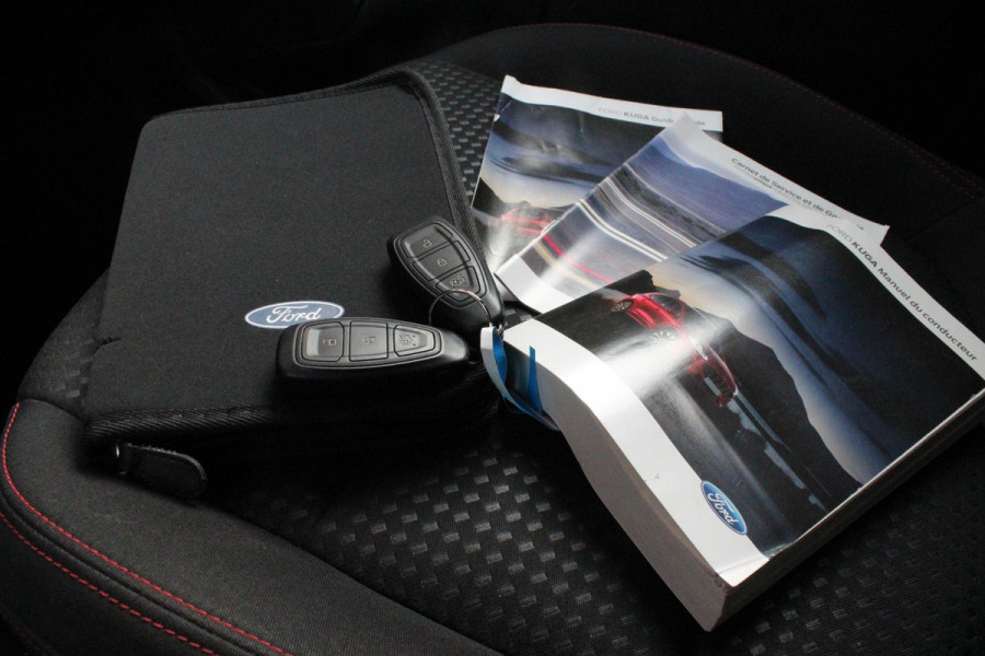 Ford Kuga 2.5 225PK PHEV ST-LINE | PANORAMISCH SCHUIF/KANTEL DAK | ELEKTRISCH BEDIENBARE ACHTERKLEP  | 360° CAMERA | KEYLESS ENTRY/START | CLIMATE CONTROL | ADAPTIVE CRUISE CONTROL | DAB+ RADIO | DRAADLOZE TELEFOONLADER | NAVIGATIE | APPLE CARPLAY/ANDROID AUTO | DODEHOEK DETECTIE | 19" LICHTMETALEN VELGEN |