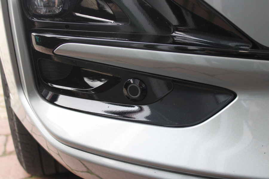 Ford Kuga 2.5 225PK PHEV ST-LINE | PANORAMISCH SCHUIF/KANTEL DAK | ELEKTRISCH BEDIENBARE ACHTERKLEP  | 360° CAMERA | KEYLESS ENTRY/START | CLIMATE CONTROL | ADAPTIVE CRUISE CONTROL | DAB+ RADIO | DRAADLOZE TELEFOONLADER | NAVIGATIE | APPLE CARPLAY/ANDROID AUTO | DODEHOEK DETECTIE | 19" LICHTMETALEN VELGEN |