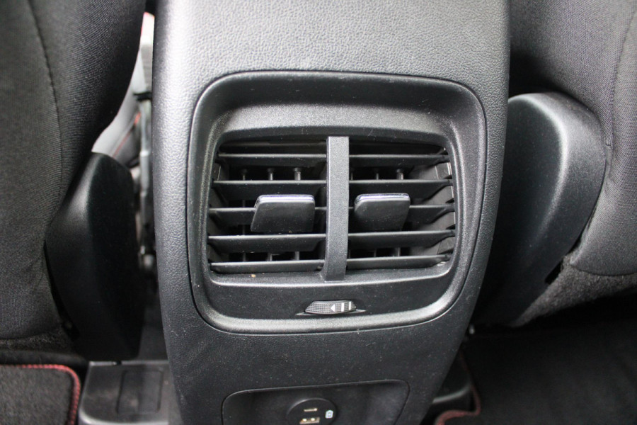 Ford Kuga 2.5 225PK PHEV ST-LINE | PANORAMISCH SCHUIF/KANTEL DAK | ELEKTRISCH BEDIENBARE ACHTERKLEP  | 360° CAMERA | KEYLESS ENTRY/START | CLIMATE CONTROL | ADAPTIVE CRUISE CONTROL | DAB+ RADIO | DRAADLOZE TELEFOONLADER | NAVIGATIE | APPLE CARPLAY/ANDROID AUTO | DODEHOEK DETECTIE | 19" LICHTMETALEN VELGEN |