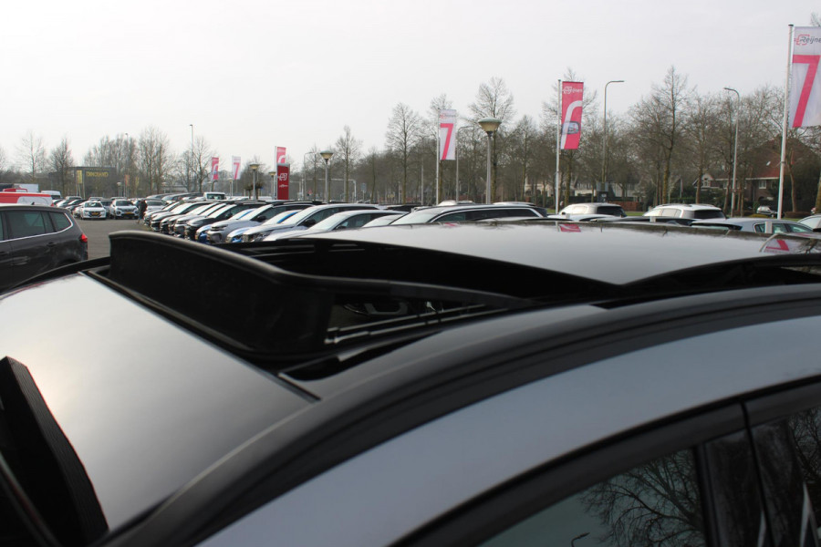 Ford Kuga 2.5 225PK PHEV ST-LINE | PANORAMISCH SCHUIF/KANTEL DAK | ELEKTRISCH BEDIENBARE ACHTERKLEP  | 360° CAMERA | KEYLESS ENTRY/START | CLIMATE CONTROL | ADAPTIVE CRUISE CONTROL | DAB+ RADIO | DRAADLOZE TELEFOONLADER | NAVIGATIE | APPLE CARPLAY/ANDROID AUTO | DODEHOEK DETECTIE | 19" LICHTMETALEN VELGEN |