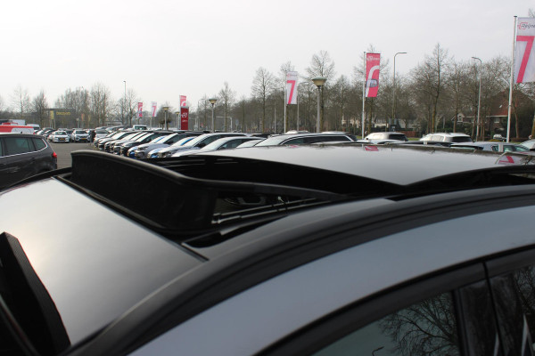 Ford Kuga 2.5 225PK PHEV ST-LINE | PANORAMISCH SCHUIF/KANTEL DAK | ELEKTRISCH BEDIENBARE ACHTERKLEP  | 360° CAMERA | KEYLESS ENTRY/START | CLIMATE CONTROL | ADAPTIVE CRUISE CONTROL | DAB+ RADIO | DRAADLOZE TELEFOONLADER | NAVIGATIE | APPLE CARPLAY/ANDROID AUTO | DODEHOEK DETECTIE | 19" LICHTMETALEN VELGEN |