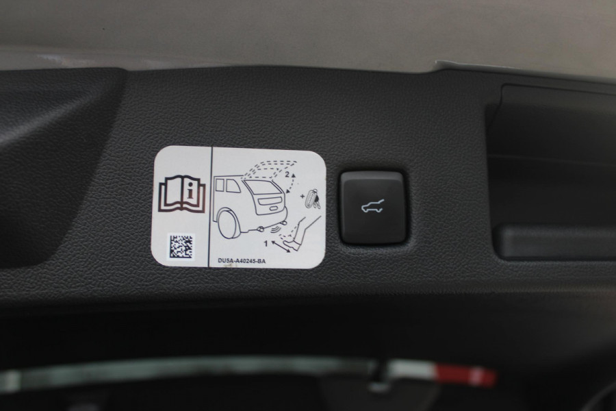 Ford Kuga 2.5 225PK PHEV ST-LINE | PANORAMISCH SCHUIF/KANTEL DAK | ELEKTRISCH BEDIENBARE ACHTERKLEP  | 360° CAMERA | KEYLESS ENTRY/START | CLIMATE CONTROL | ADAPTIVE CRUISE CONTROL | DAB+ RADIO | DRAADLOZE TELEFOONLADER | NAVIGATIE | APPLE CARPLAY/ANDROID AUTO | DODEHOEK DETECTIE | 19" LICHTMETALEN VELGEN |