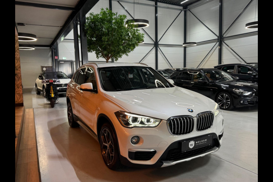 BMW X1 SDrive18i Executive xLine Garantie Camera Harman Kardon Memory Elek Achterklep PDC Leder StoelVW ACC Clima Navi Rijklaar