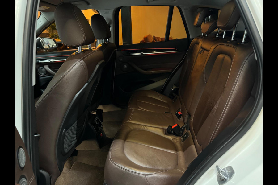 BMW X1 SDrive18i Executive xLine Garantie Camera Harman Kardon Memory Elek Achterklep PDC Leder StoelVW ACC Clima Navi Rijklaar