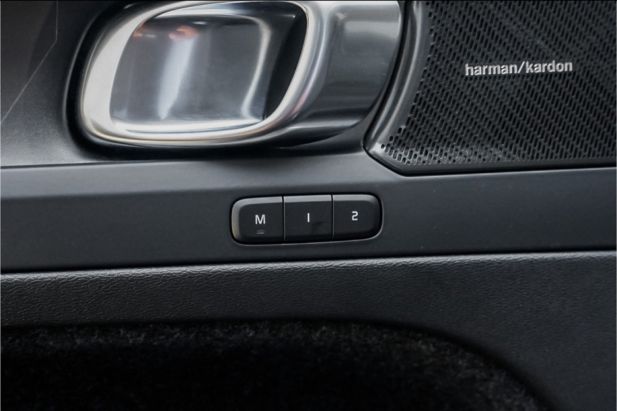 Volvo XC40 1.5 T5 Recharge Ultimate Bright Pano Leder H/K Memory Seats