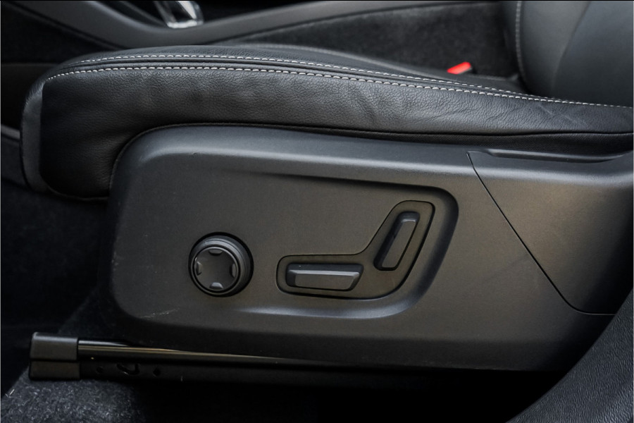 Volvo XC40 1.5 T5 Recharge Ultimate Bright Pano Leder H/K Memory Seats