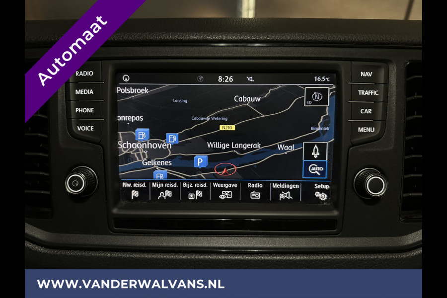 Volkswagen Crafter 2.0 TDI 141pk Automaat L3H3 L2H2 Euro6 Airco | Camera | Navigatie | 3000kg Trekhaak | Cruisecontrol Chauffeursstoel, Parkeersensoren, Stoelverwarming, Bijrijdersbank