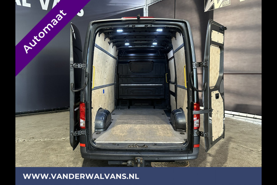 Volkswagen Crafter 2.0 TDI 141pk Automaat L3H3 L2H2 Euro6 Airco | Camera | Navigatie | 3000kg Trekhaak | Cruisecontrol Chauffeursstoel, Parkeersensoren, Stoelverwarming, Bijrijdersbank