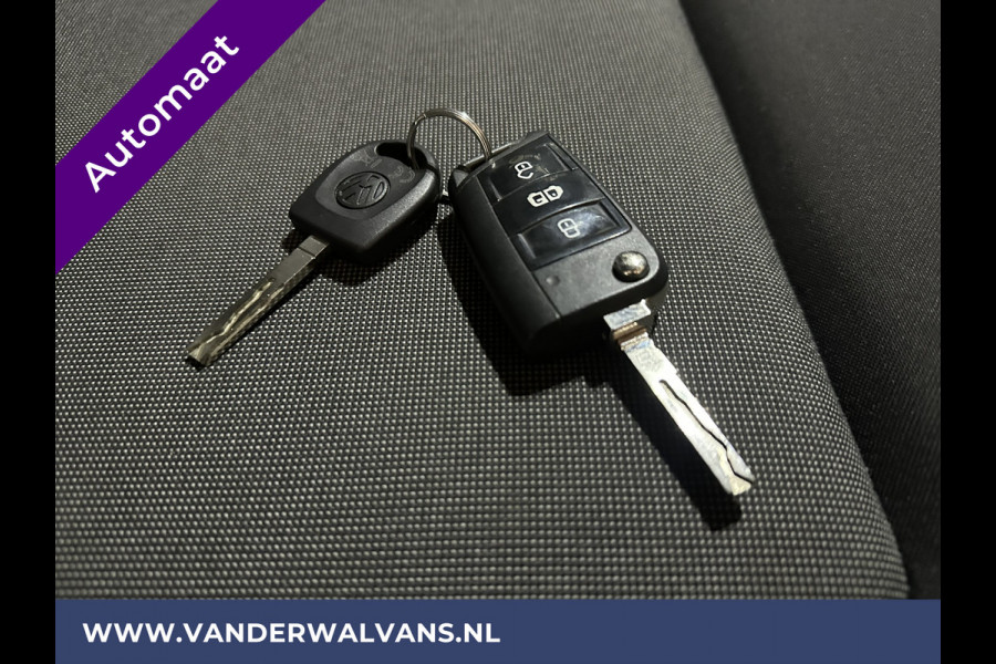 Volkswagen Crafter 2.0 TDI 141pk Automaat L3H3 L2H2 Euro6 Airco | Camera | Navigatie | 3000kg Trekhaak | Cruisecontrol Chauffeursstoel, Parkeersensoren, Stoelverwarming, Bijrijdersbank